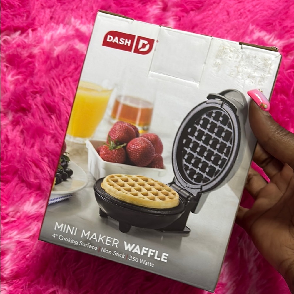 Dash Mini Maker Waffle Iron
